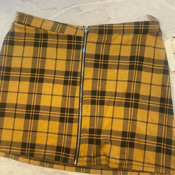 Eye Candy yellow and black plaid mini skirt - Picture 3 of 5